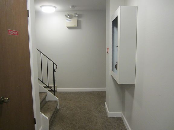 3rd image of 4428 Arbor Cir APT 6