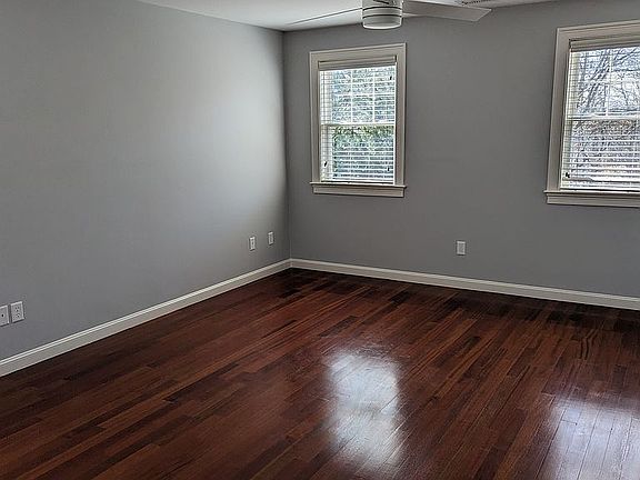 5th image of 22 Willet St