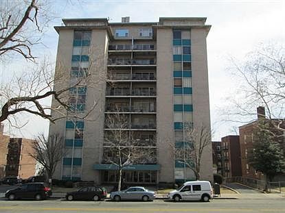 5th image of 276 Prospect St APT 6G