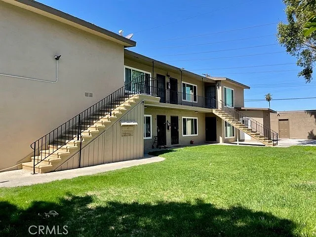 1835 W Crestwood Ln #1 — Photo 17