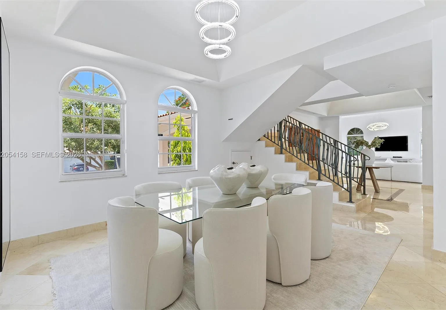 5 bed, 4.5 bath, 4003 sqft, $17,500 — Photo 4