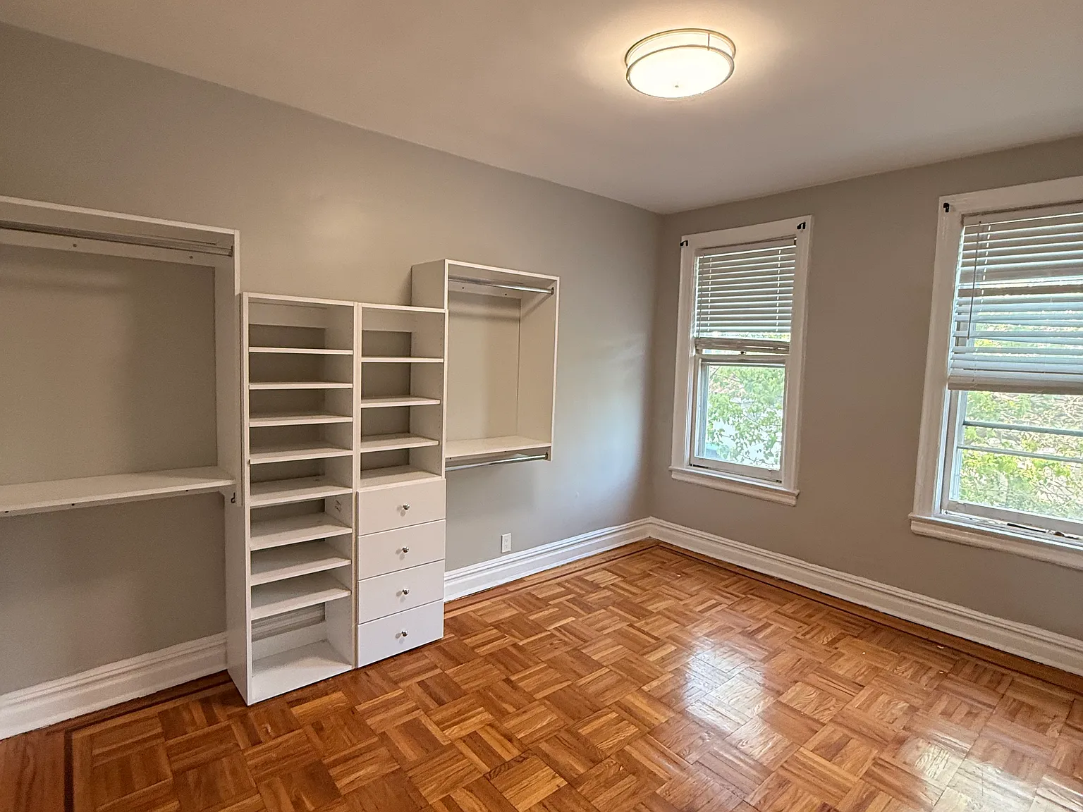 3 bed, 1200 sqft, $3,100 — Photo 1