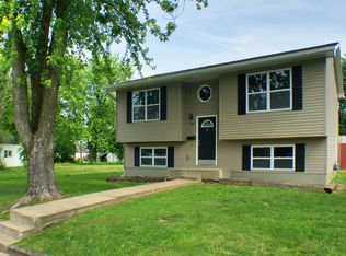 1107 Henry St, Moberly, MO 65270