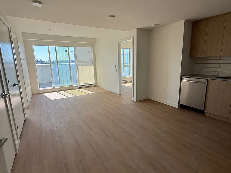 4488 Fraser St — Photo 22