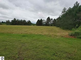 W Brooks Rd, Saint Louis, MI 48880