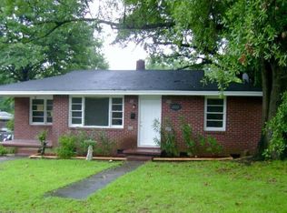 1111 Summerland Dr, Cayce, SC 29033