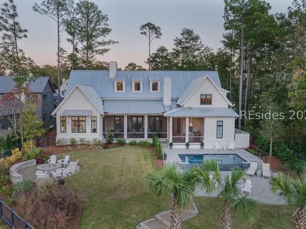 11 Lyonia St, Bluffton, SC 29910