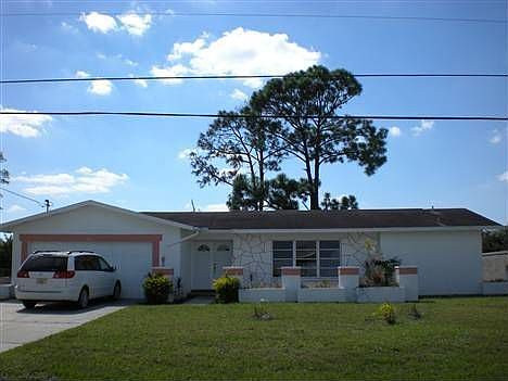 1st image of 622 NE 15th Ct