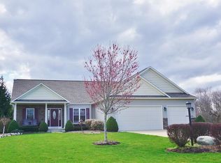 6850 River Walk Dr, Valley City, OH 44280
