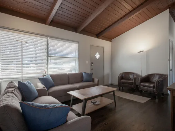 7800 Ash St, Prairie Village, KS 66208