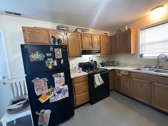 4th image of 1048 Merrick Dr