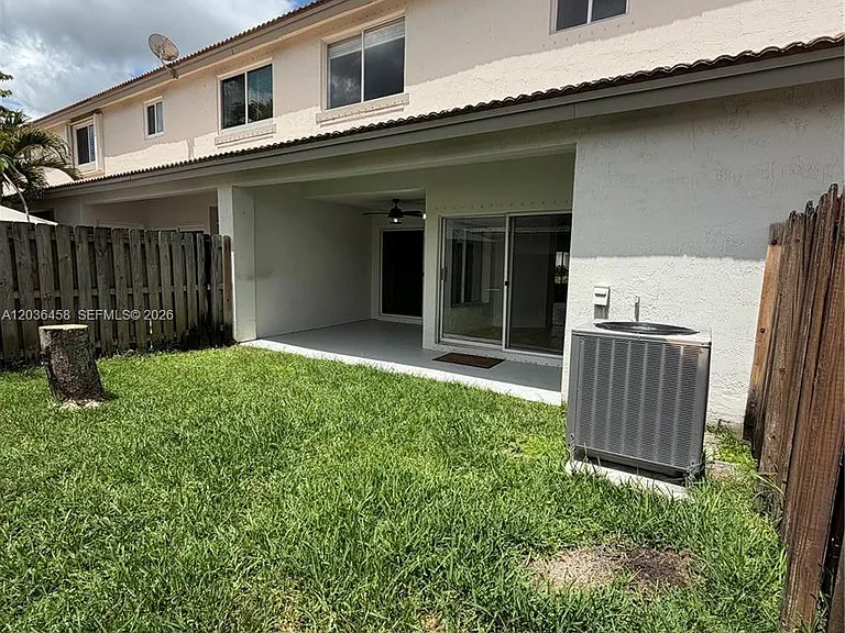 7455 SW 162nd Pl — Photo 6