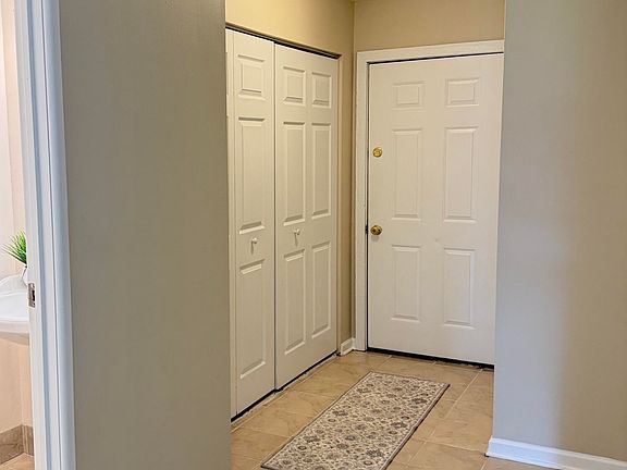 5th image of 6818 Fenwyck Rd APT 4