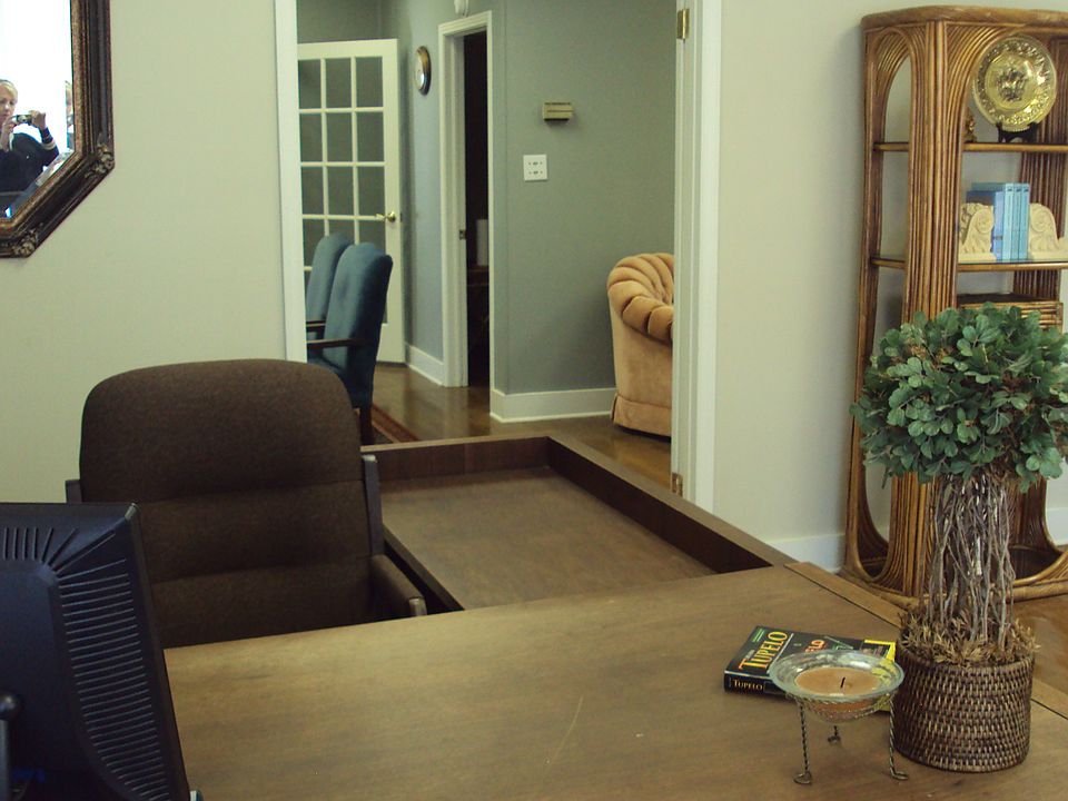 2nd image of 114 N Broadway St