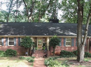 126 Lakecrest Dr, Greenville, SC 29609