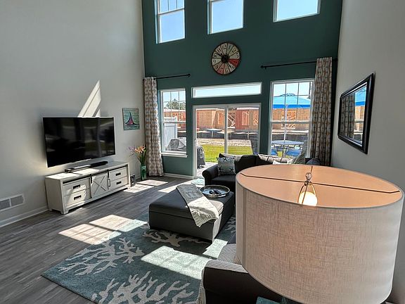 4th image of 33604 Braemar Dr