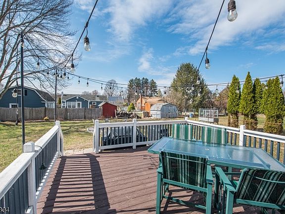 3rd image of 26 Green Rd