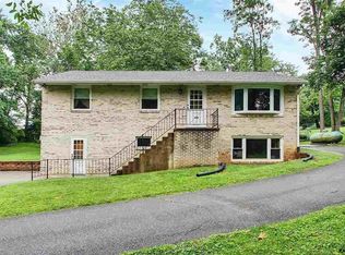 729 Academy Rd, York, PA 17406