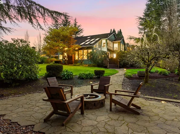 14300 SW Hazel Hill Dr, Portland, OR 97224