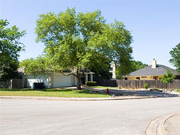 4th image of 138 Hilldale Ct