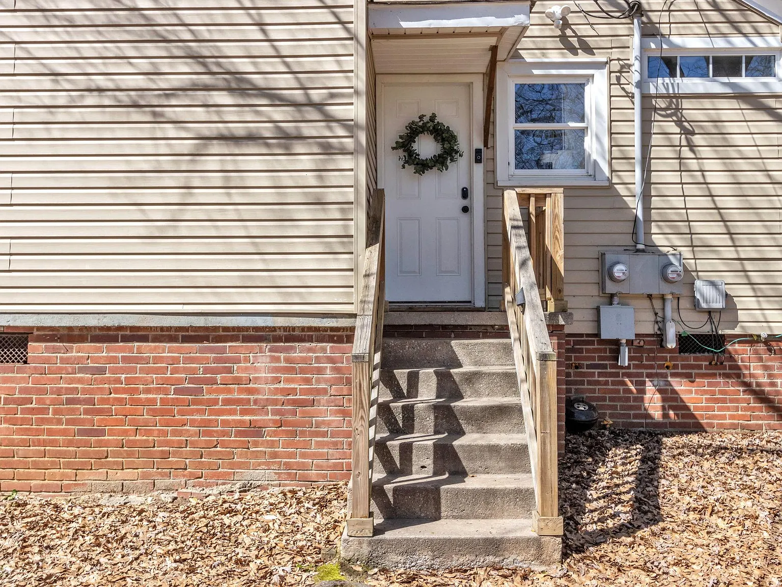 2 bed, 1152 sqft, $2,200 — Photo 2