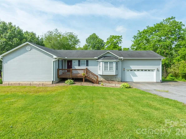 163 Justice Ridge Rd, Candler, NC 28715