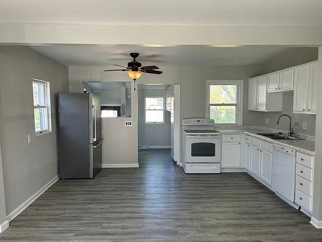 3 bed, 1084 sqft, $1,700 — Photo 4
