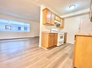 914 S Carondelet St #16, Los Angeles, CA 90006