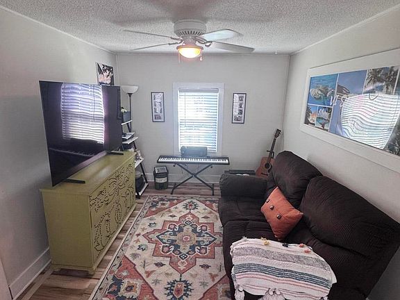 5th image of 109 Carteret Avenue