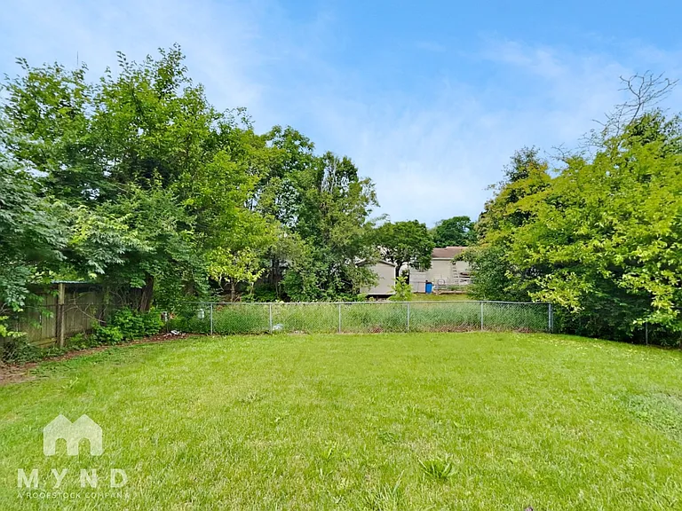 3035 Falcon Bridge Dr — Photo 18