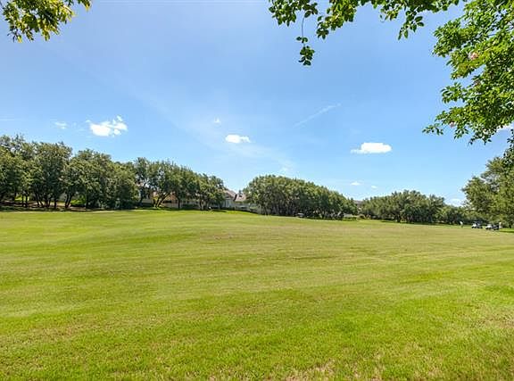 5th image of 309 The Hills Dr #18