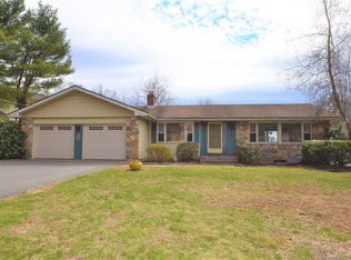 277 Kennedy Rd, Manchester, CT 06042