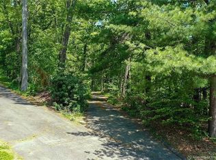 318 Three Mile Rd, Glastonbury, CT 06033