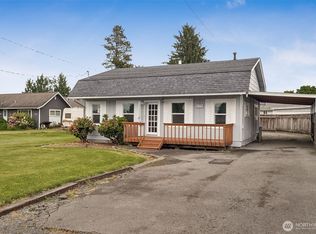 1863 Loraine St, Enumclaw, WA 98022