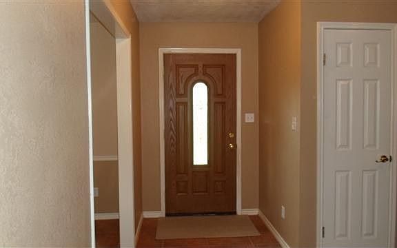 5th image of 173 Norwood Dr