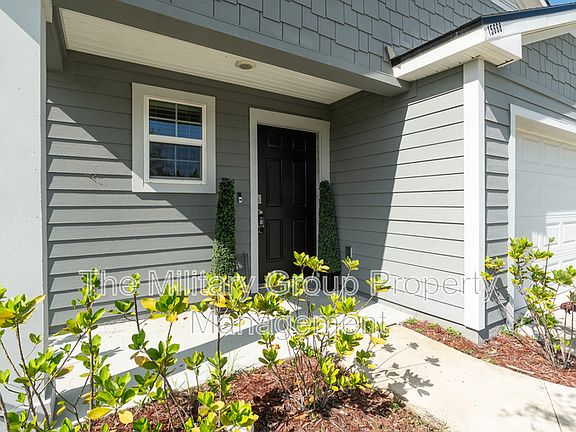2nd image of 15668 Strawberry Roan Ct