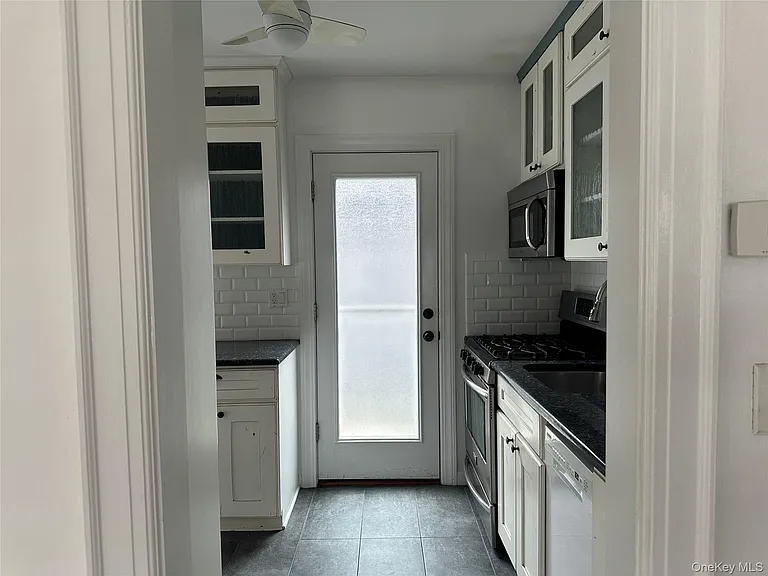 132 Coronado St — Photo 11