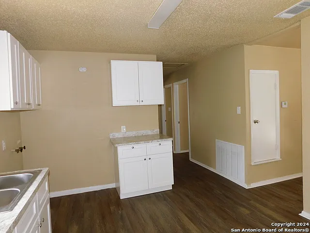 9017 Garnett Ave — Photo 6