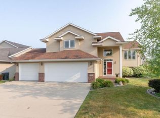 140 Cheetah Ln, Mankato, MN 56001