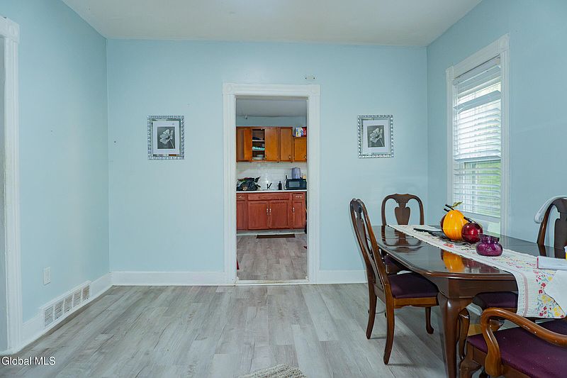 5th image of 1206 4th Avenue