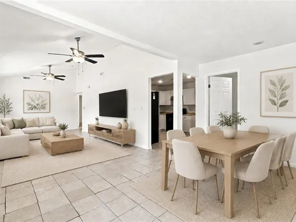 10706 Cambridge Ave, Kansas City, MO 64134