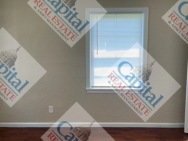 1436 Maple Dr — Photo 13