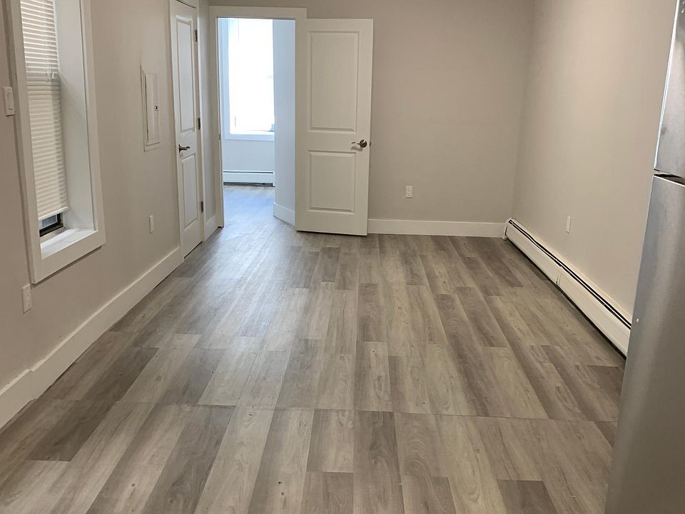 2nd image of 5722 Hudson Ave #2