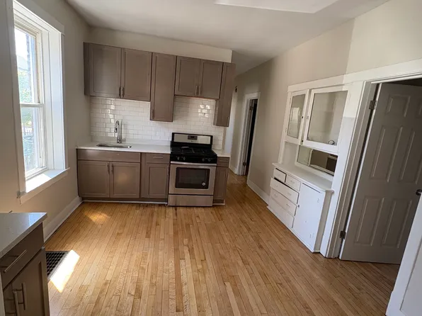 8239 S Houston Ave #1, Chicago, IL 60617