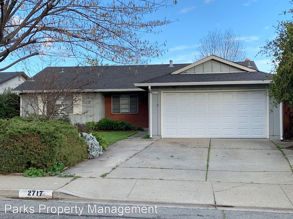 1st image of 2717 Barcelona Cir