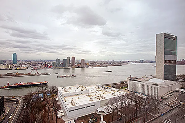 Rented by Trump International Realty | media 28