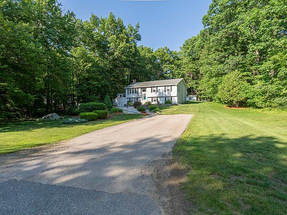 5th image of 21 Emerald Drive