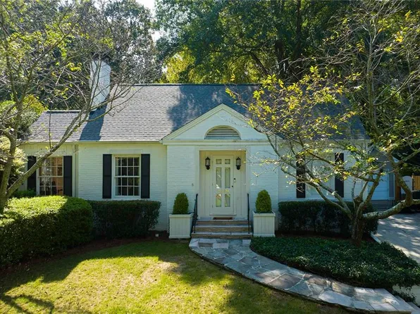 1889 Greystone Rd NW, Atlanta, GA 30318