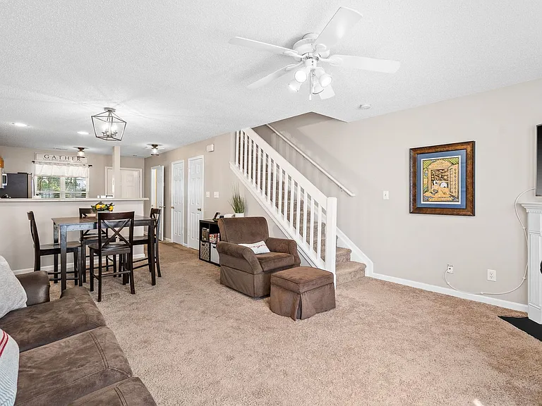 6314 Inkberry Dr — Photo 5