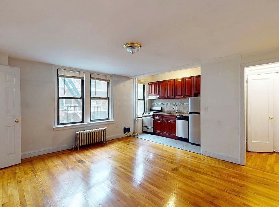 1st image of 321 E 54th St APT 6G